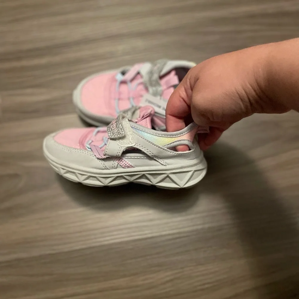 OshKosh B'gosh Pink and Silver Sneakers for Kids size 10C- NWT